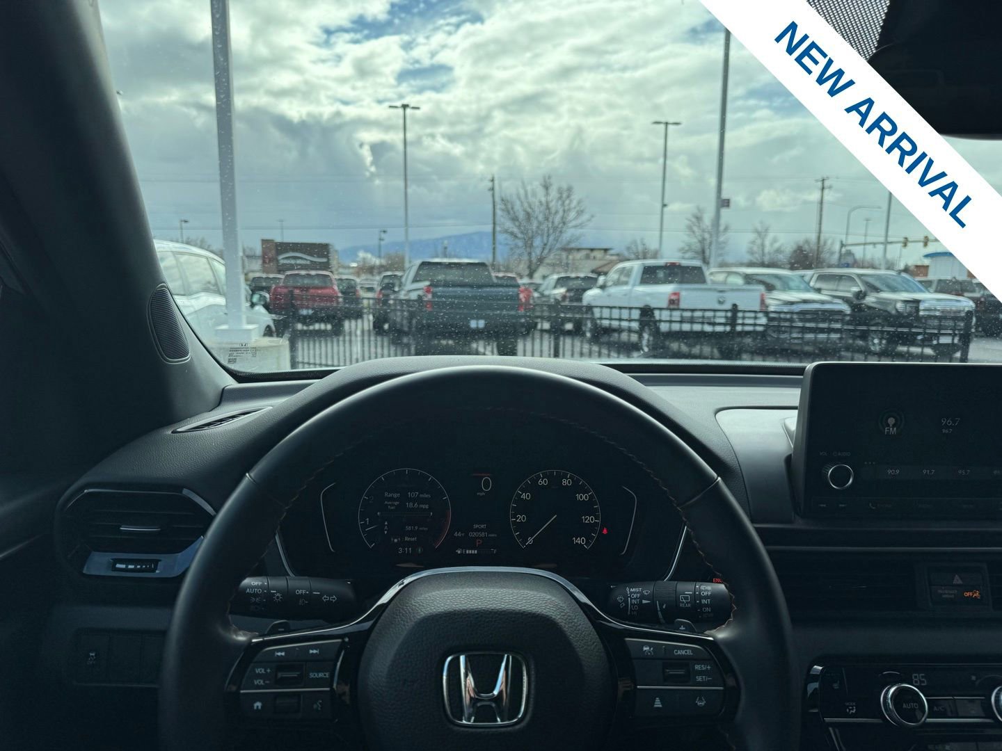 Used 2025 Honda Pilot Sport image 21