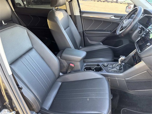 Used 2023 Volkswagen Tiguan SE image 27
