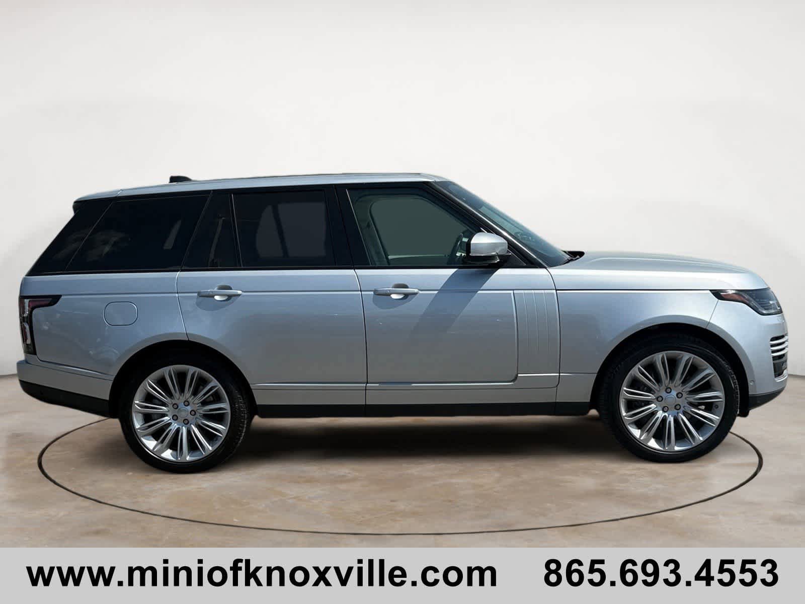 Used 2020 Land Rover Range Rover HSE image 2