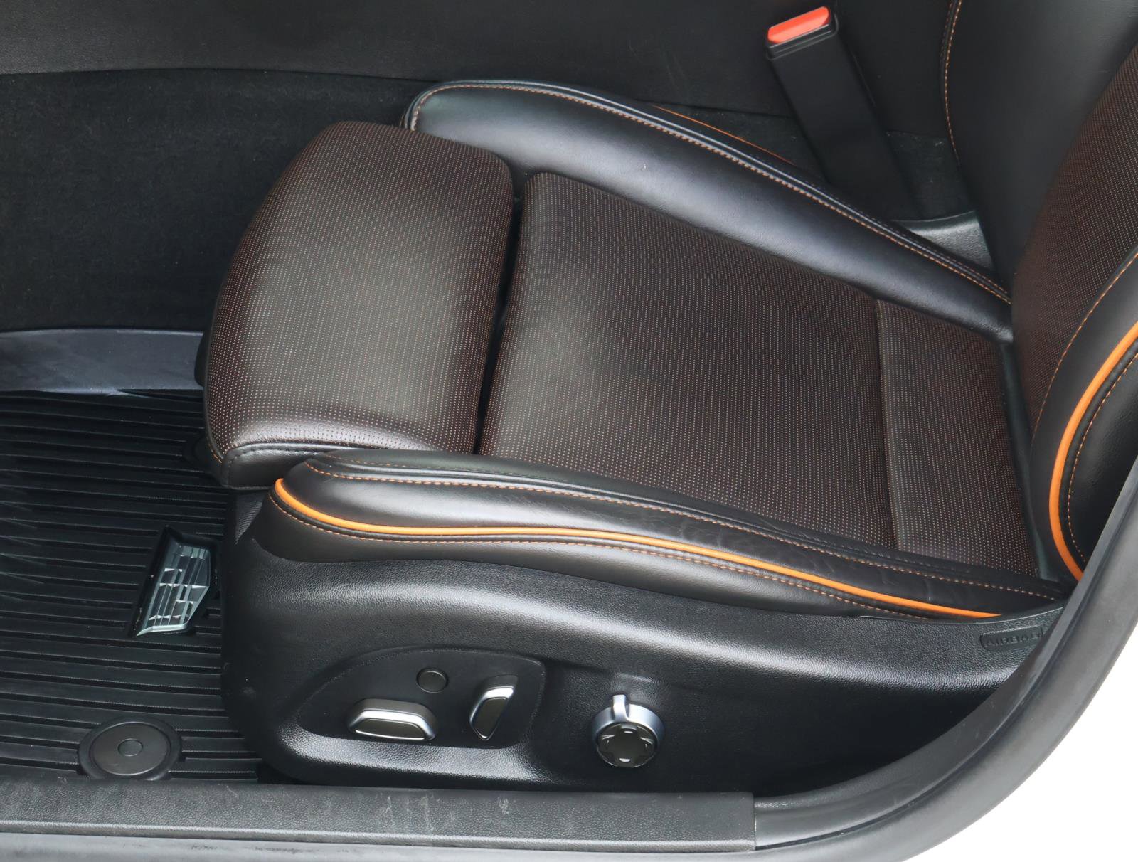 Certified 2022 Cadillac CT4 V w/ Navigation Package image 18