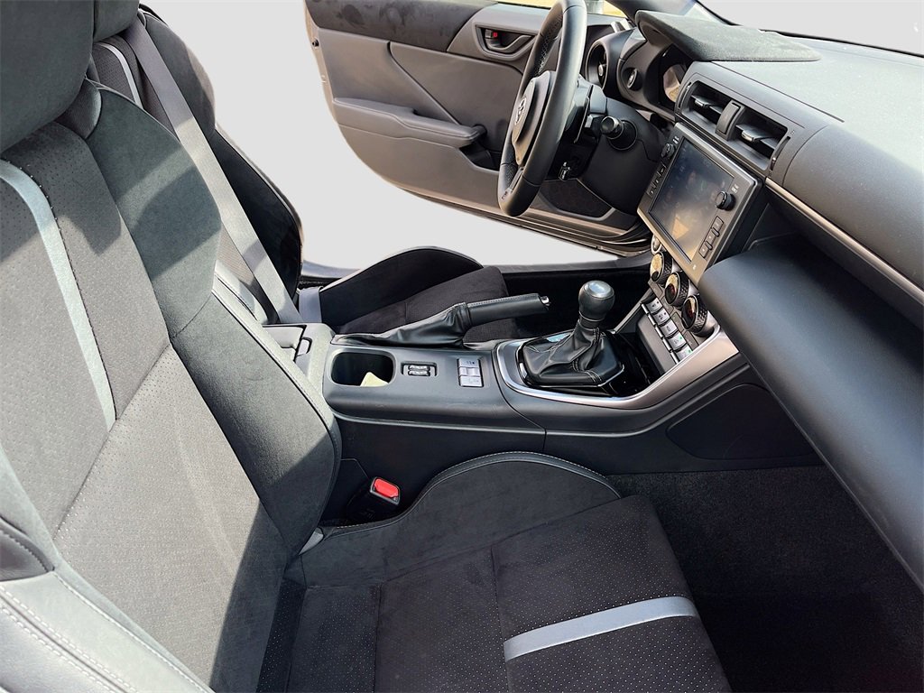 Used 2024 Toyota GR86 Premium image 26