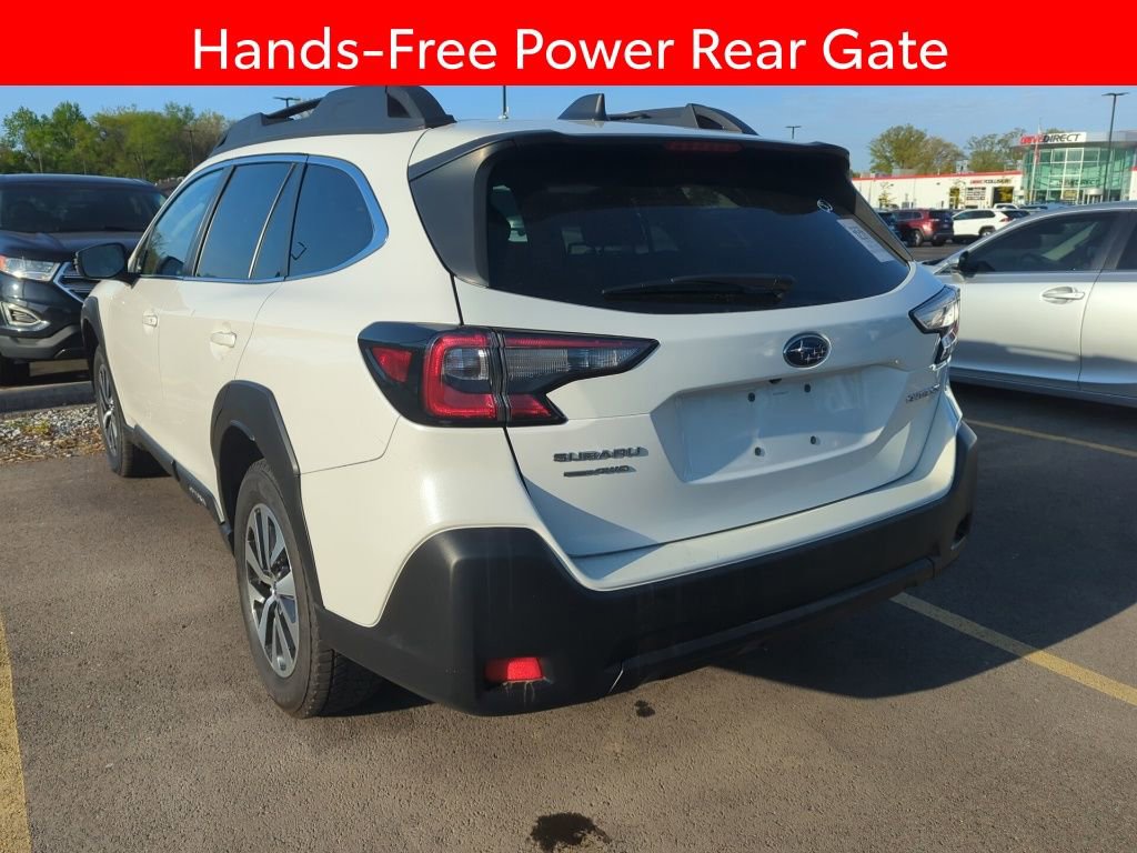 Used 2023 Subaru Outback Premium AWD/4WD image 4