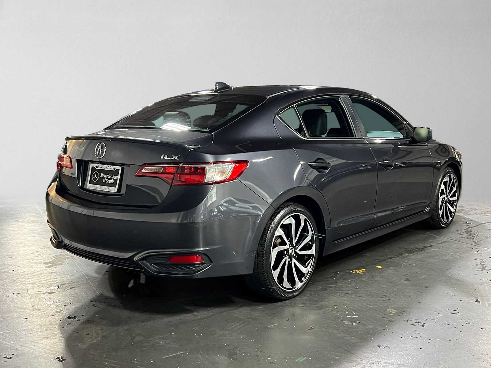 Used 2016 Acura ILX FWD image 3