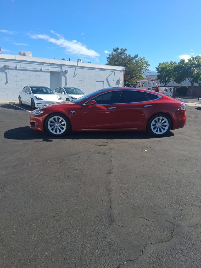 Used 2016 Tesla Model S 75D AWD/4WD image 2