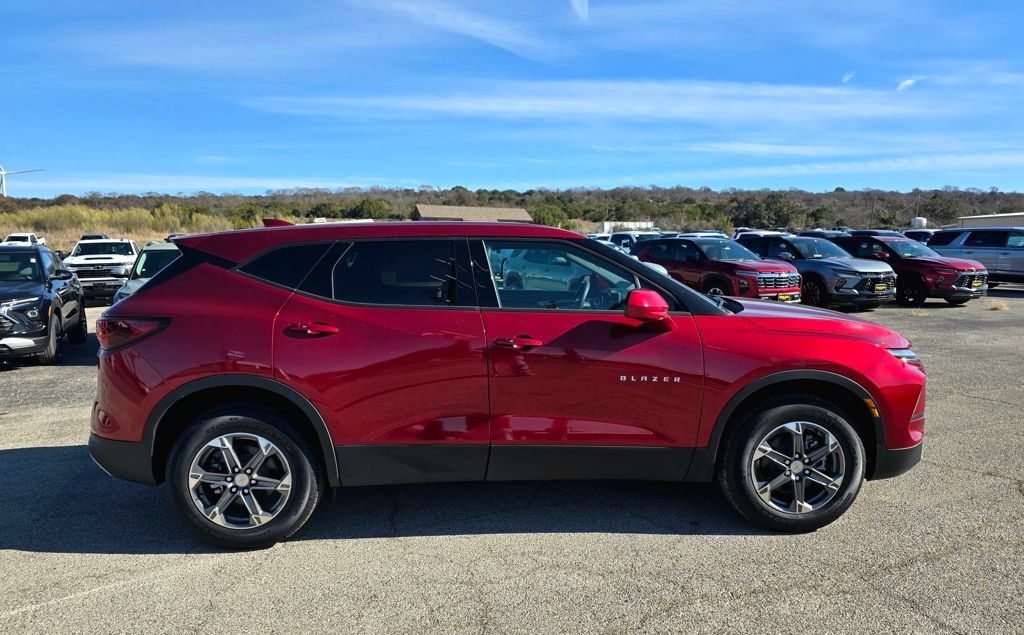 New 2025 Chevrolet Blazer LT FWD image 6