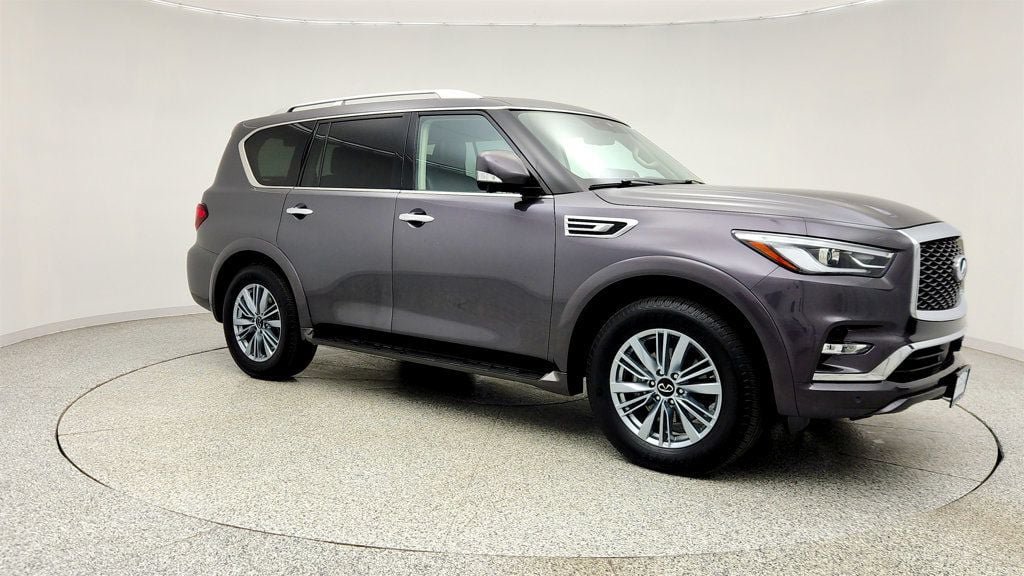 Used 2024 INFINITI QX80 Luxe AWD/4WD image 3