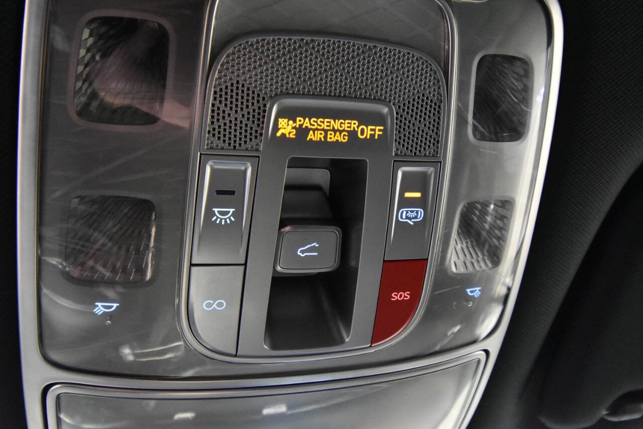 Used 2022 Genesis GV70 2.5T w/ Advanced Package image 25