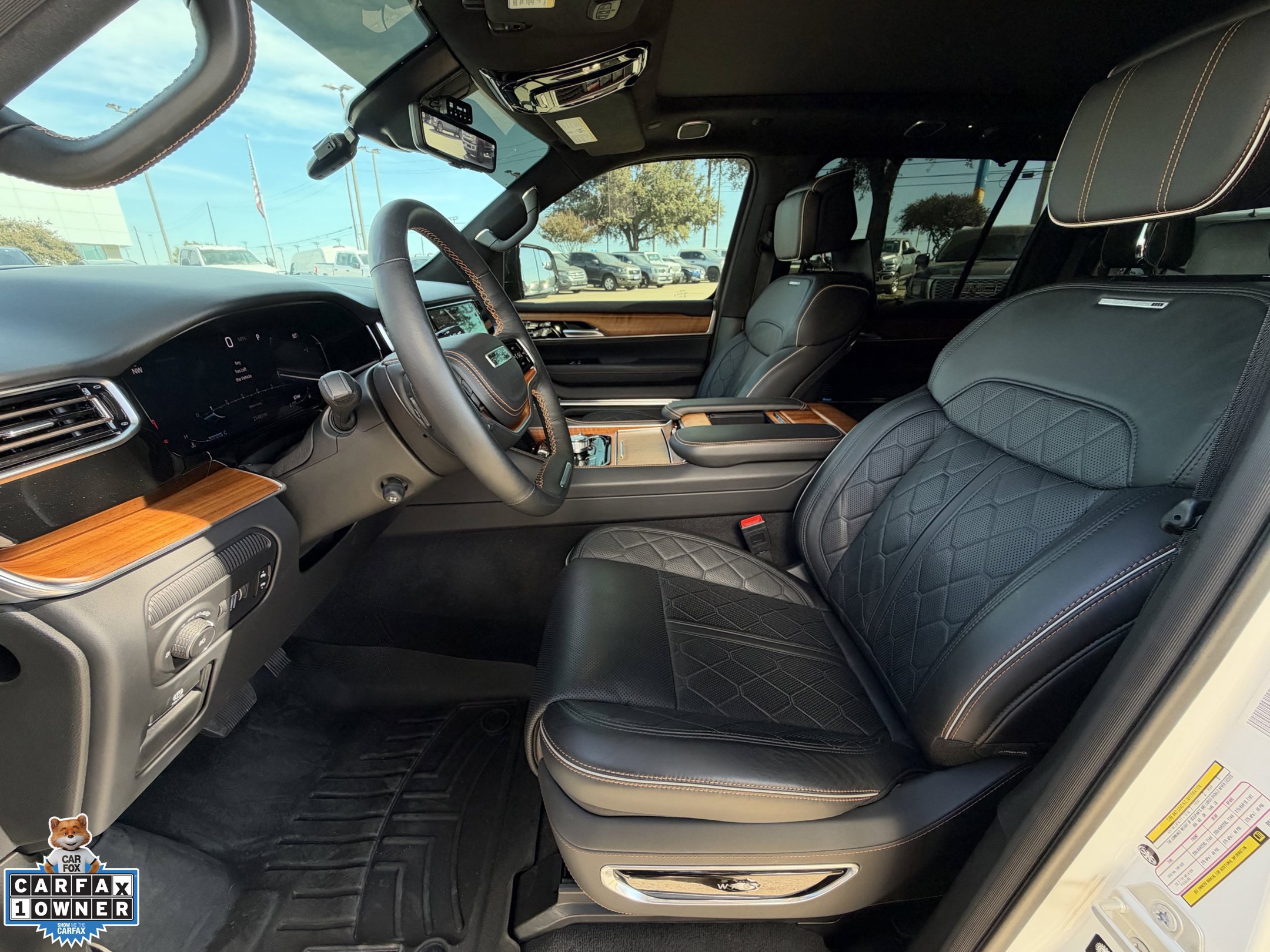 Used 2024 Jeep Grand Wagoneer Series III w/ Rear Seat Video Group 1 AWD/4WD image 27