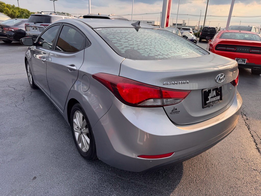 Used 2014 Hyundai Elantra SE w/ Option Group 02 FWD image 3