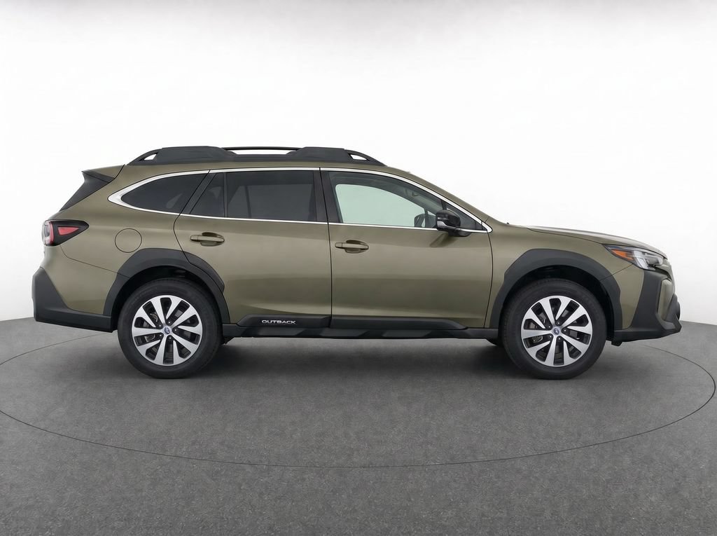 Used 2024 Subaru Outback Premium AWD/4WD image 8