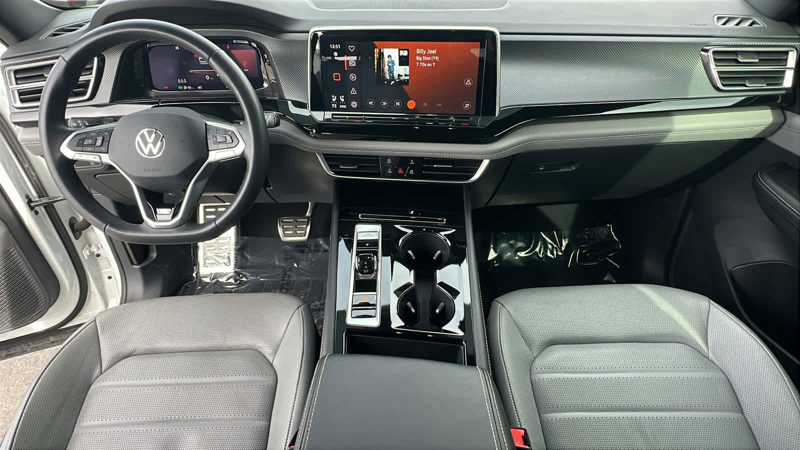 Used 2024 Volkswagen Atlas Cross Sport SEL R-Line image 26