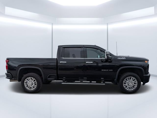 Used 2020 Chevrolet Silverado 2500 High Country w/ Technology Package image 2