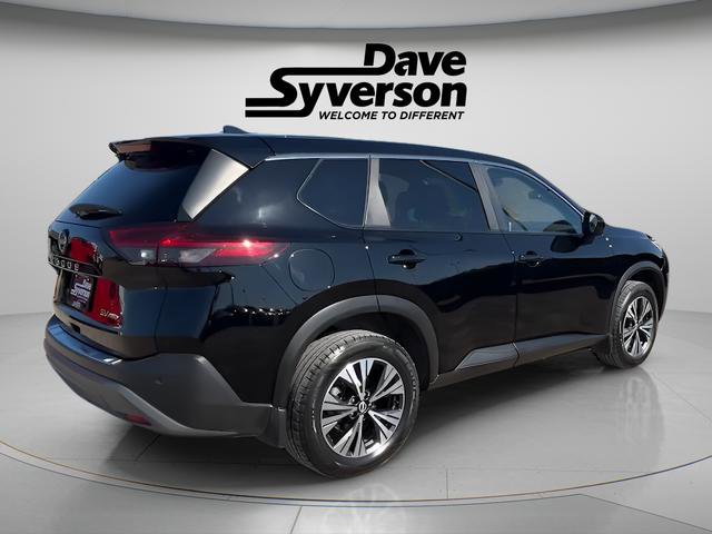 Used 2023 Nissan Rogue SV image 5