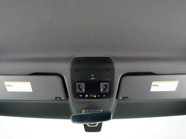 Used 2025 Volkswagen ID. Buzz Pro S RWD image 63
