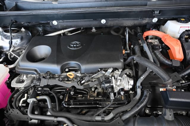 Certified 2023 Toyota RAV4 XSE AWD/4WD image 32