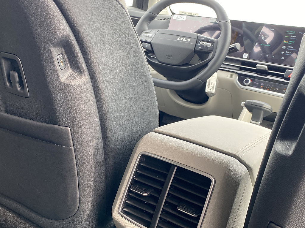 New 2026 Kia Sportage EX FWD image 23