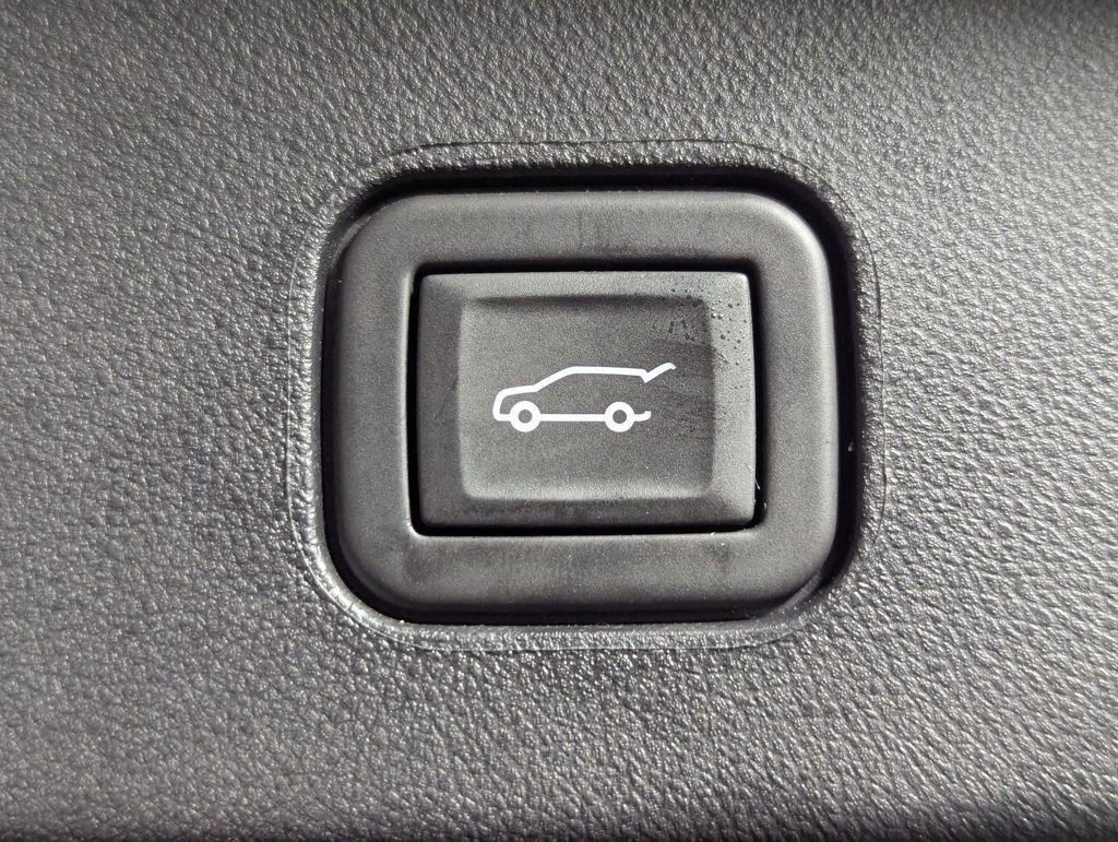 Used 2024 Cadillac Lyriq Luxury w/ LPO, Floor Liner Package image 23