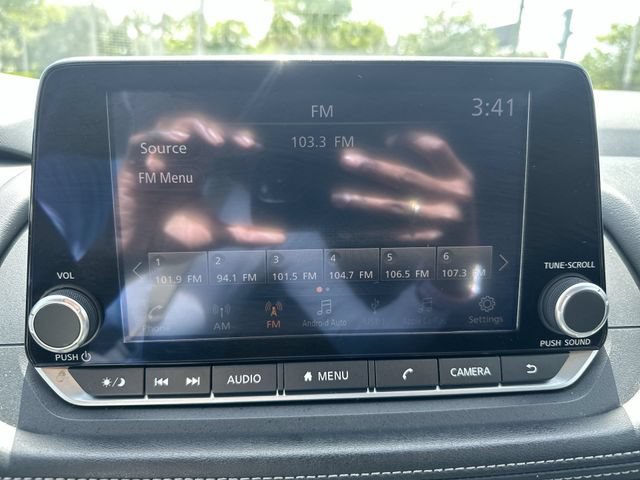 Used 2024 Nissan Rogue SV FWD image 25