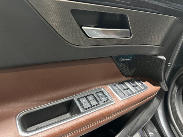 Used 2019 Jaguar XF S AWD/4WD image 71