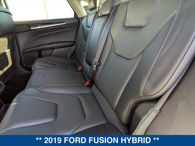 Used 2019 Ford Fusion Titanium image 21