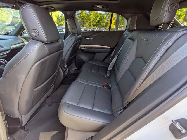 Used 2022 Cadillac XT4 Premium Luxury w/ Technology Package AWD/4WD image 14