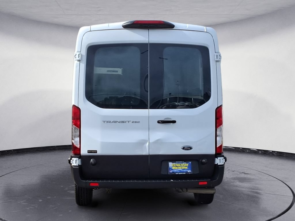 Used 2020 Ford Transit 250 Medium Roof RWD image 4