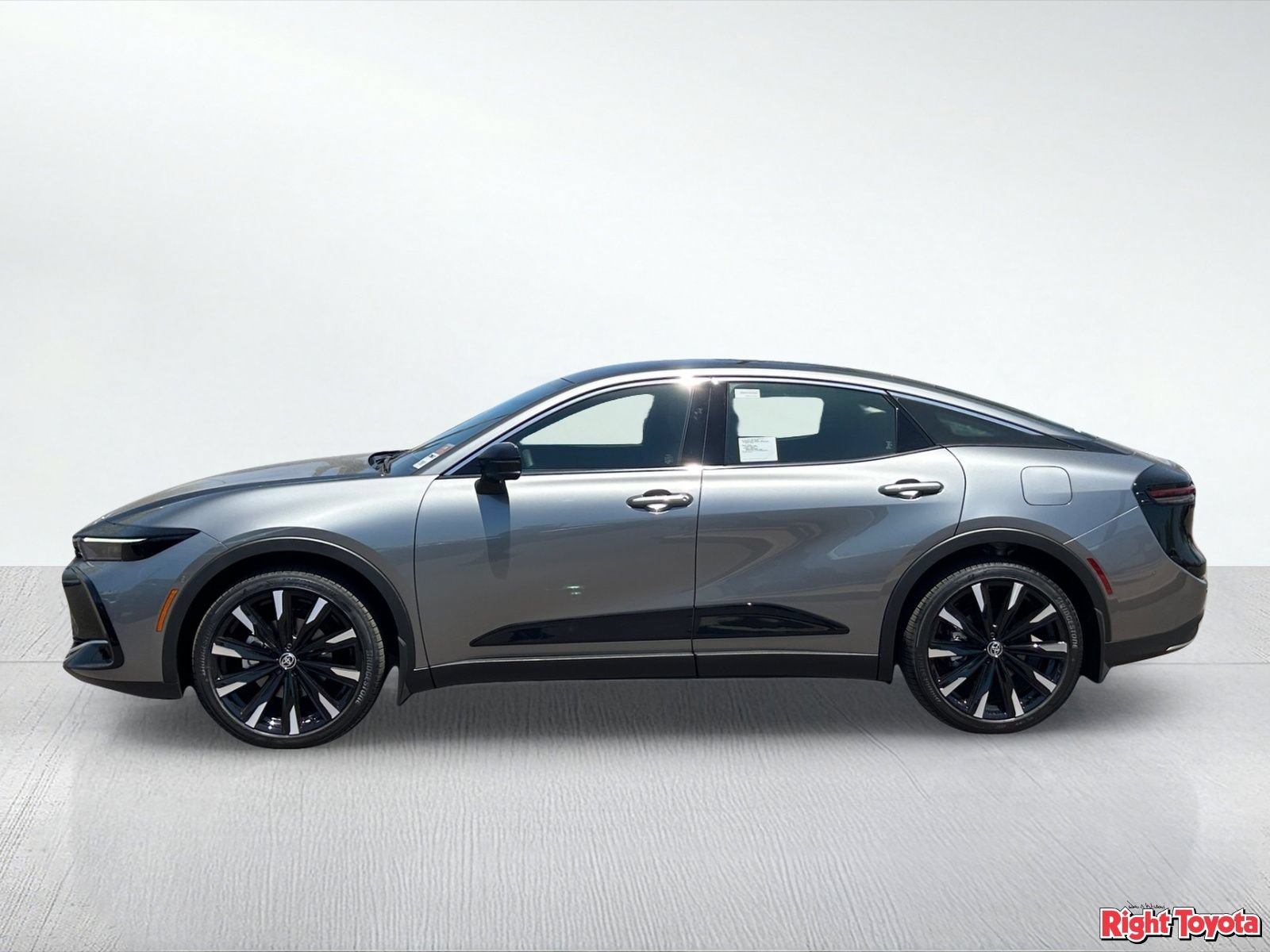New 2026 Toyota Crown Platinum AWD/4WD image 3