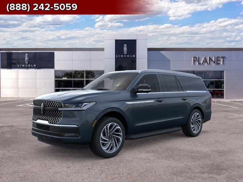 New 2026 Lincoln Navigator L Premier AWD/4WD image 1