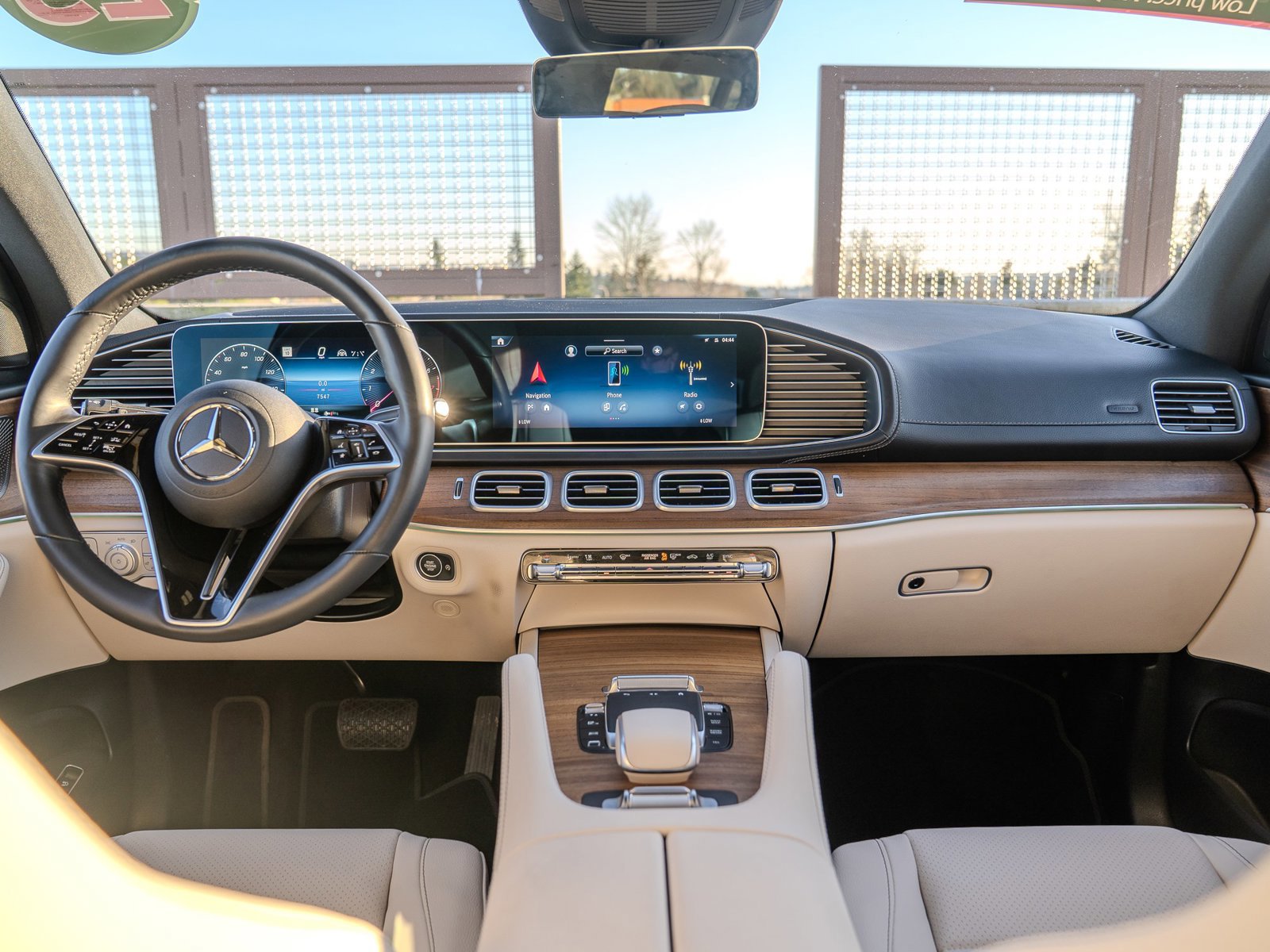 Used 2025 Mercedes-Benz GLS 450 4MATIC image 25