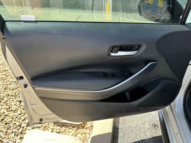 Used 2021 Toyota Corolla SE w/ Carpet Mat Package (TMS) image 10