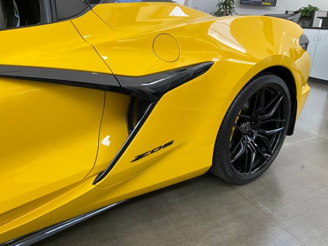 Used 2025 Chevrolet Corvette Z06 RWD image 29