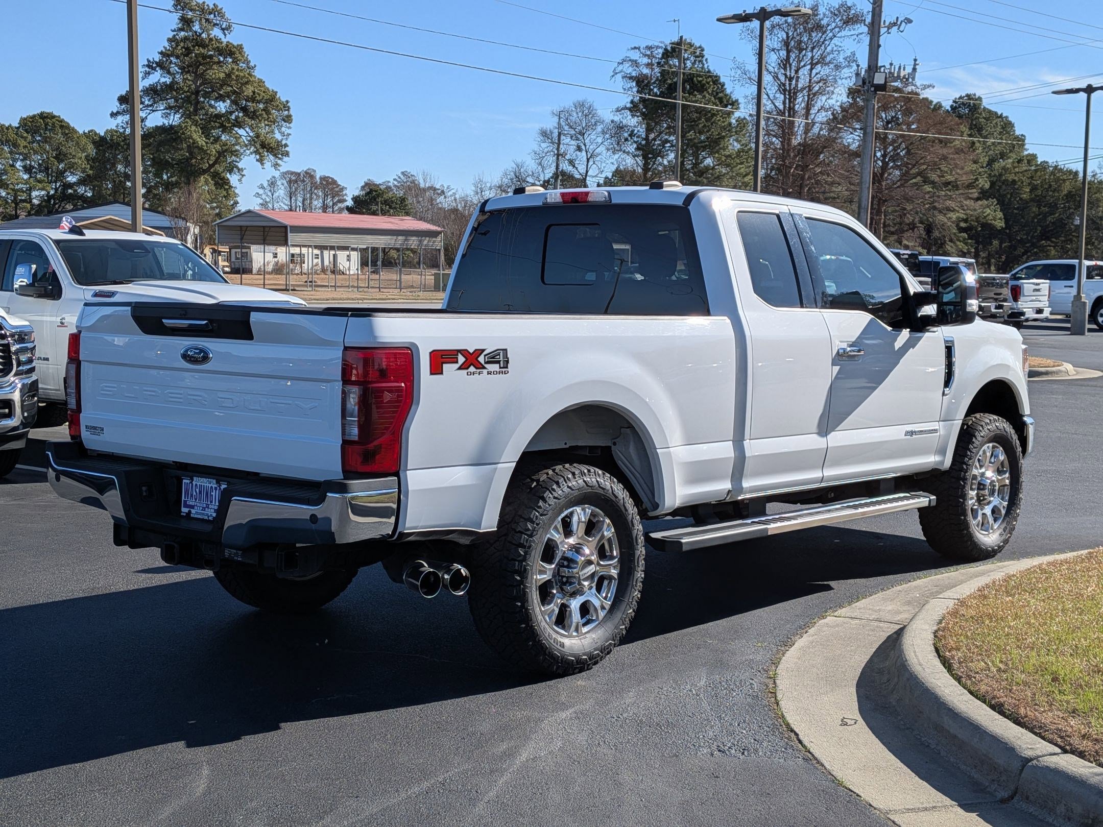 Used 2022 Ford F350 Lariat w/ Chrome Package image 5