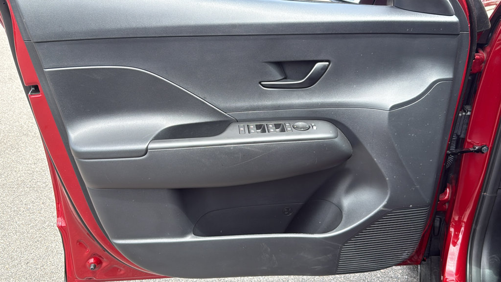 Used 2026 Hyundai Kona SEL Sport FWD image 15