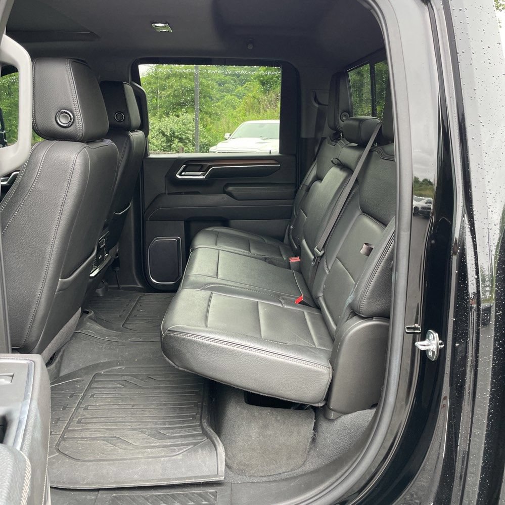 Used 2024 GMC Sierra 2500 Denali AWD/4WD image 11