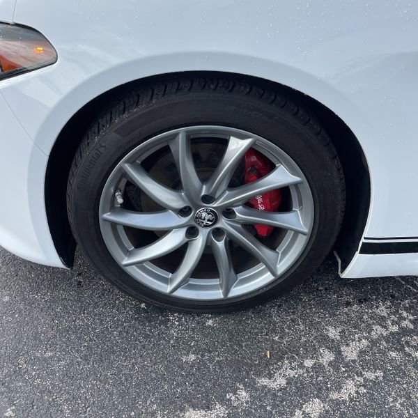 Used 2024 Alfa Romeo Giulia Sprint image 12