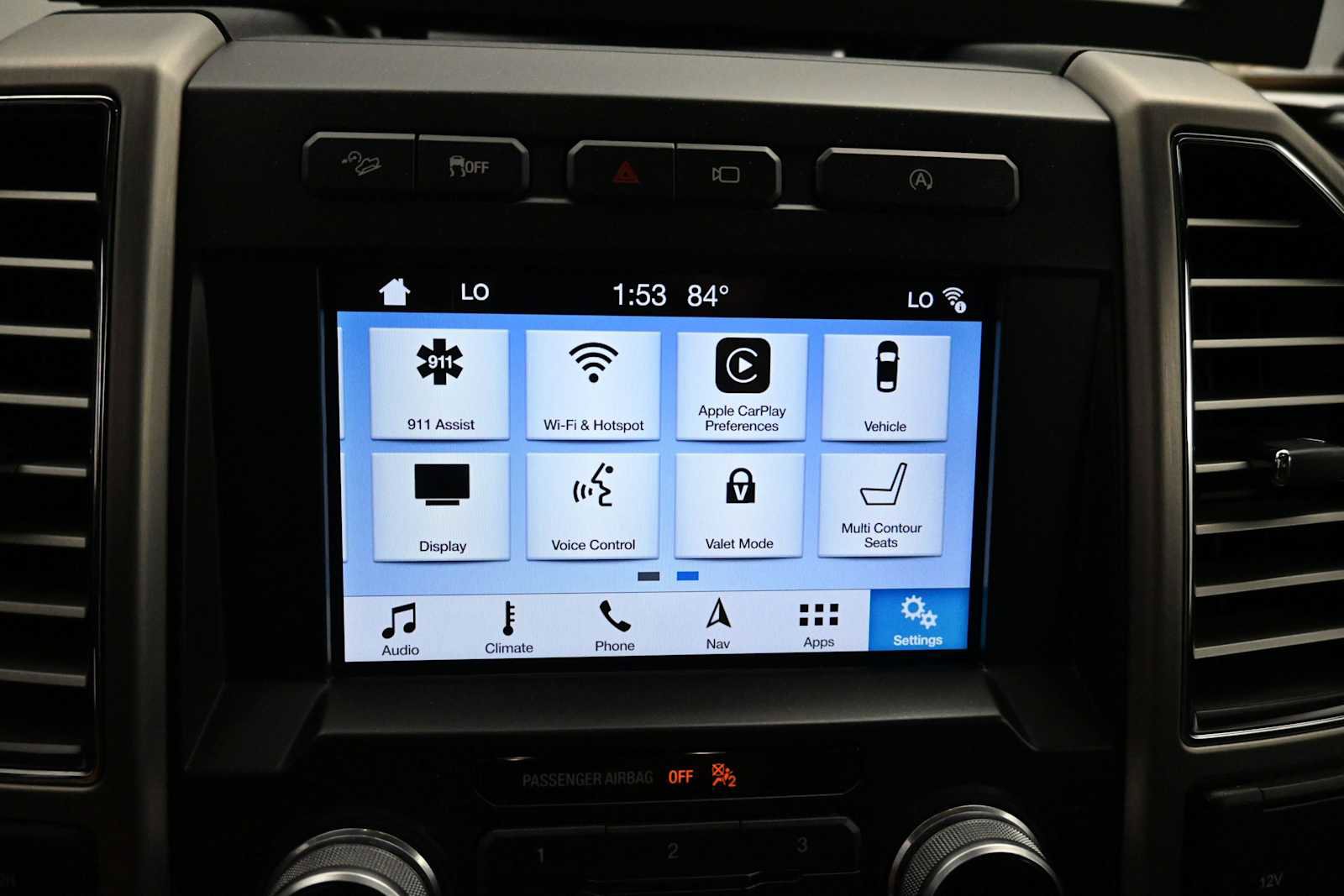Used 2018 Ford F150 Platinum w/ Equipment Group 701A Luxury AWD/4WD image 17
