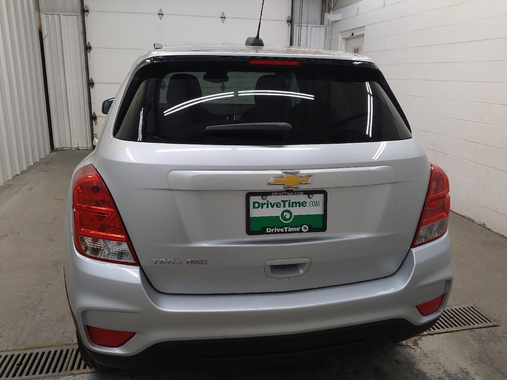 Used 2022 Chevrolet Trax LS w/ Tint and Cruise Package AWD/4WD image 6
