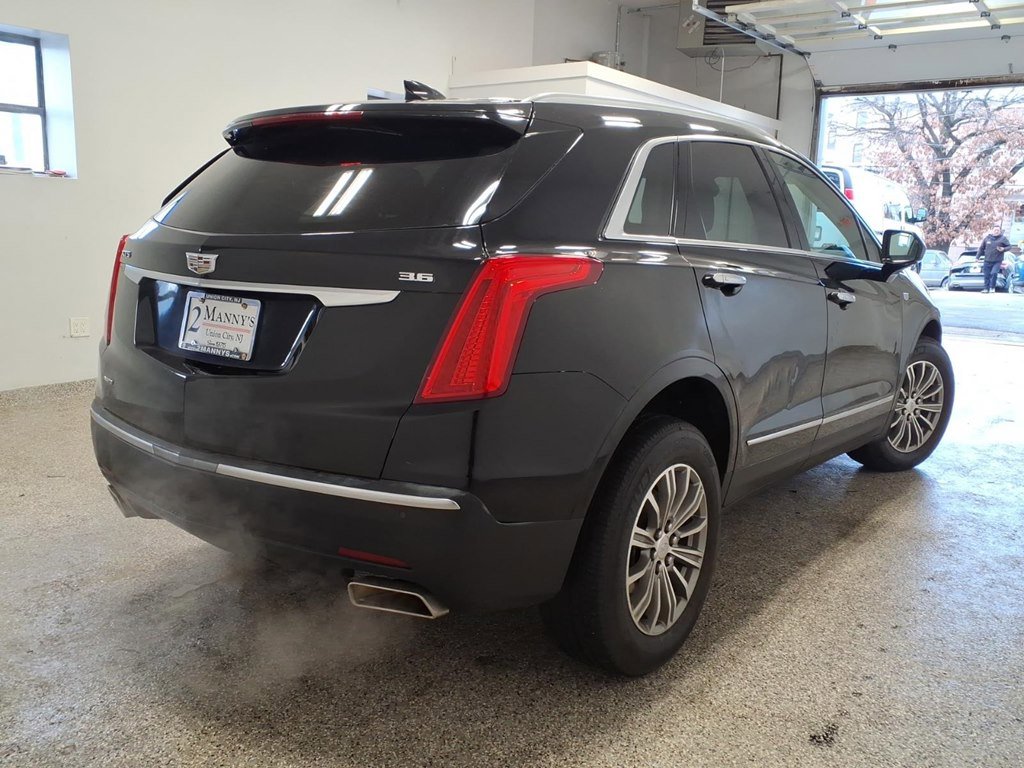 Used 2019 Cadillac XT5 Luxury image 4