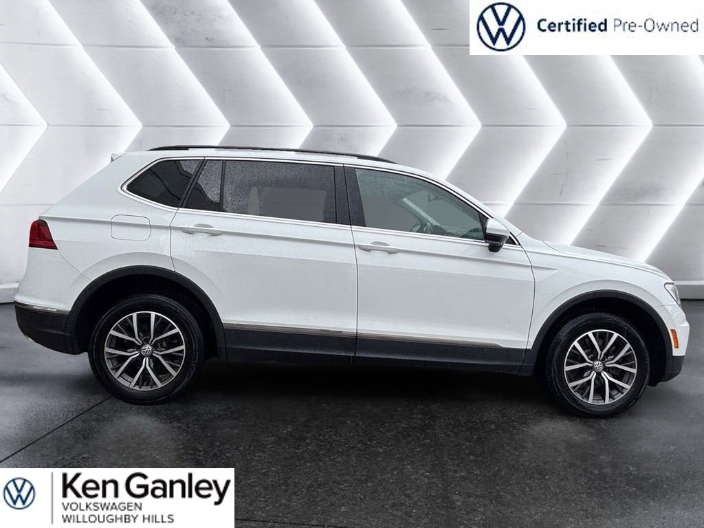 Used 2020 Volkswagen Tiguan SE w/ Panoramic Sunroof Package AWD/4WD image 4