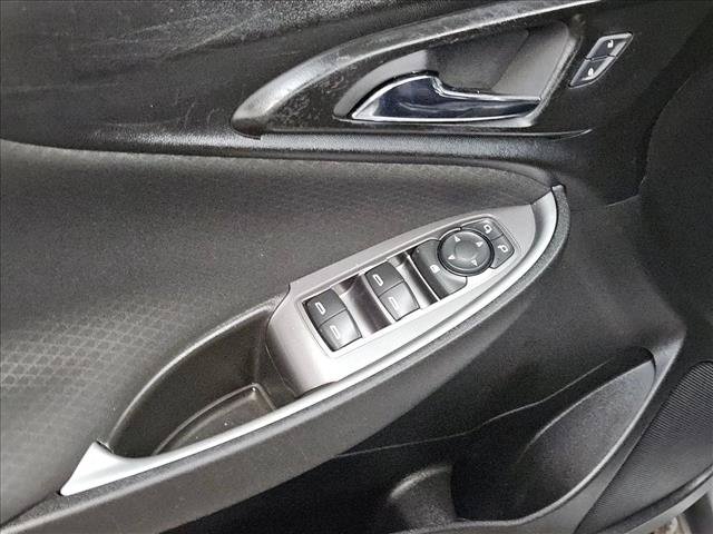 Used 2017 Chevrolet Malibu LS w/ LPO, Convenience Package 1 FWD image 6