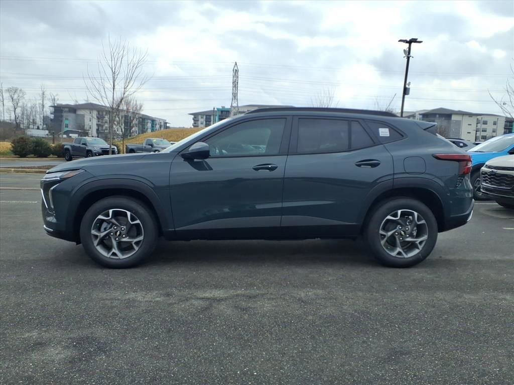 New 2026 Chevrolet Trax LT w/ Driver Confidence Package image 25