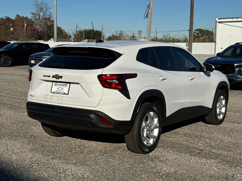 New 2026 Chevrolet Trax LS w/ LS Convenience Package image 7