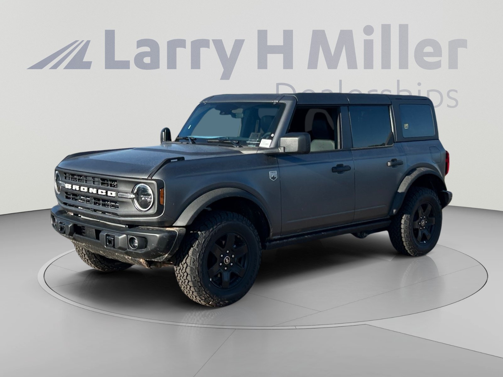 New 2025 Ford Bronco Big Bend w/ Matte Film Protection Package