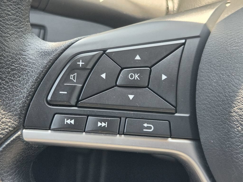 Used 2025 Nissan Altima 2.5 SV FWD image 23