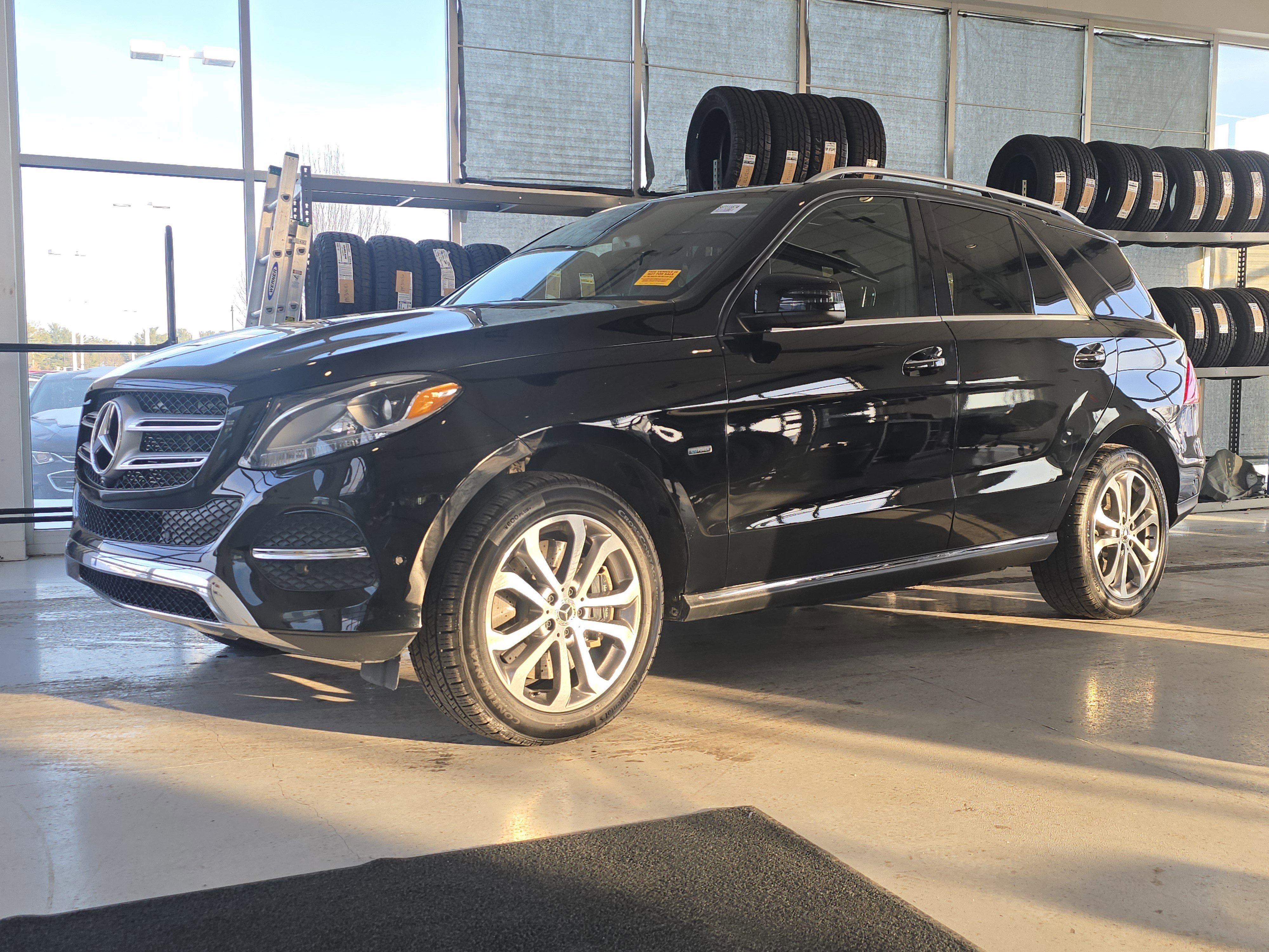 Used 2018 Mercedes-Benz GLE 550e 4MATIC image 4