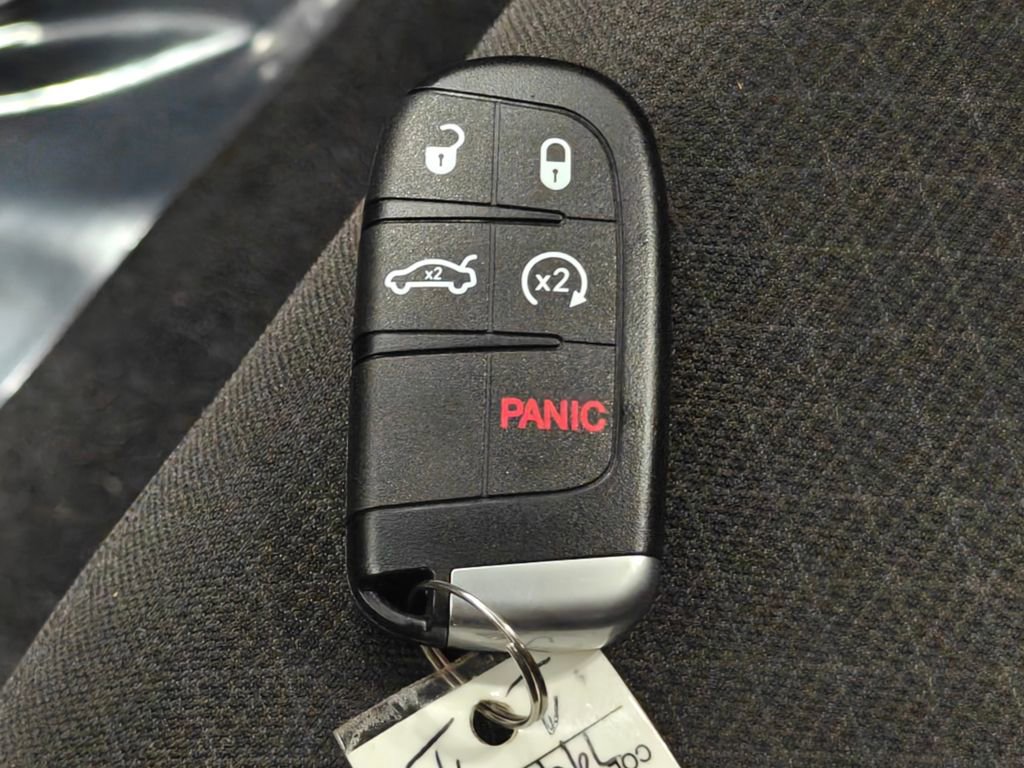 Used 2021 Jeep Grand Cherokee Laredo AWD/4WD image 10