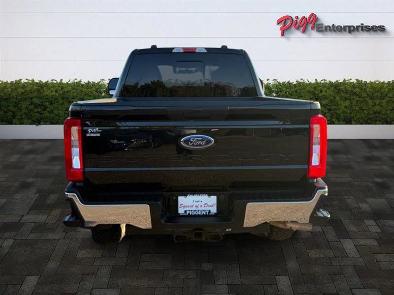 Used 2024 Ford F250 XLT w/ FX4 Off-Road Package image 10
