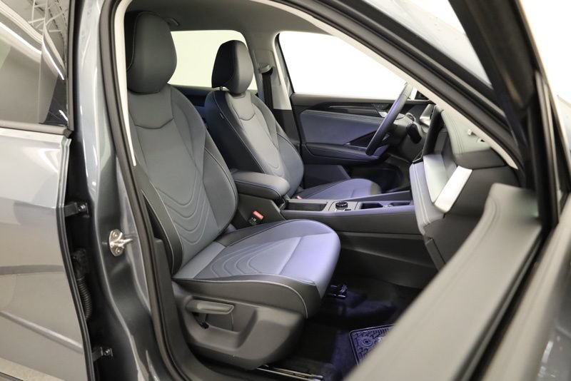 New 2026 Volkswagen Tiguan SE AWD/4WD image 27