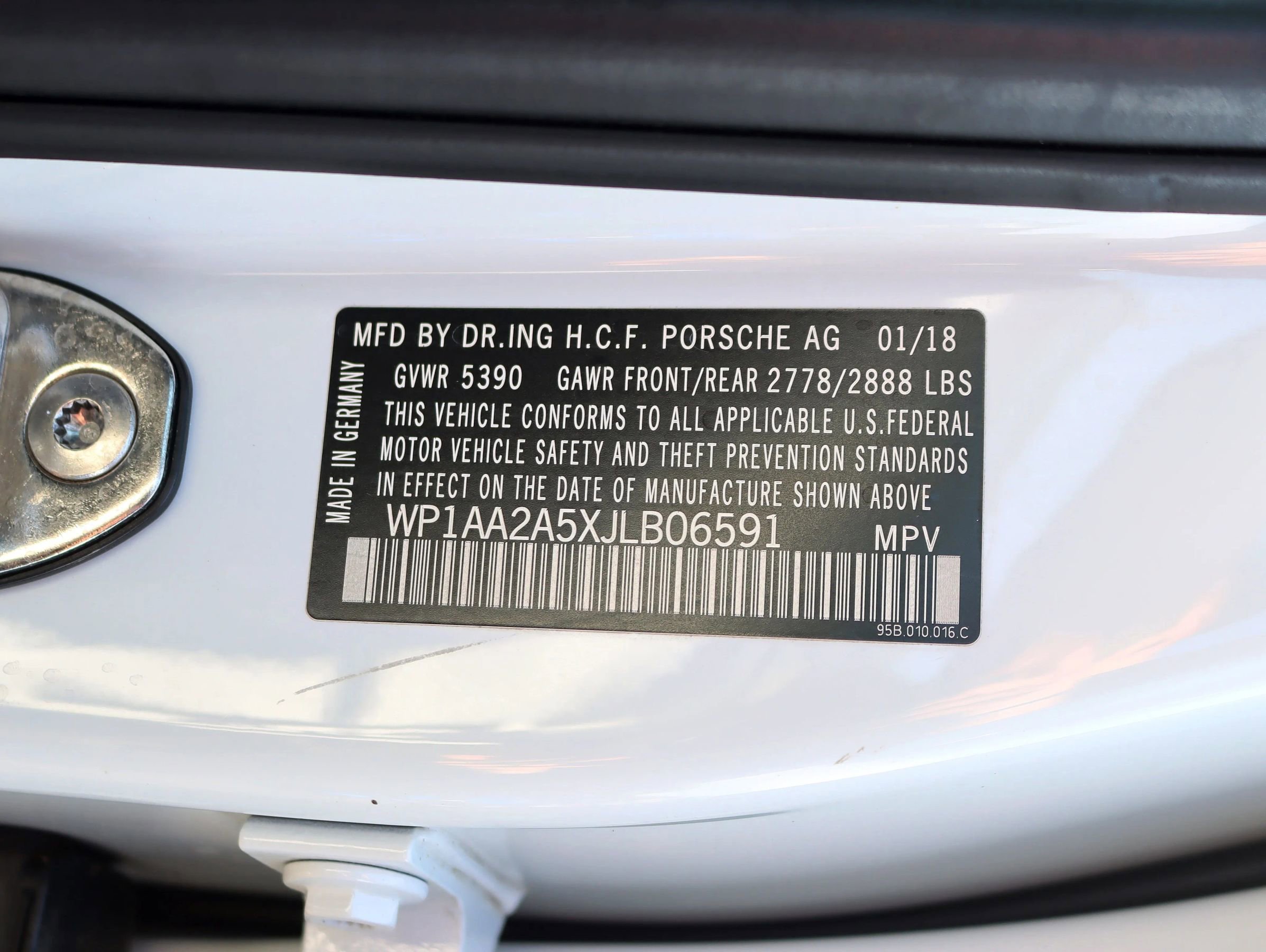 Used 2018 Porsche Macan Sport Edition image 38