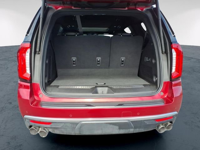 Used 2021 GMC Yukon Denali w/ Denali Premium Package image 11